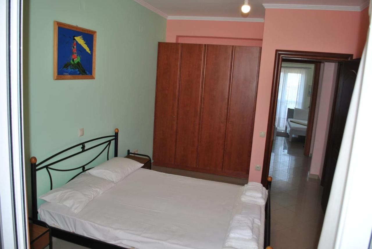 Monika Lefkada Hotel Tsoukaládhes Екстериор снимка
