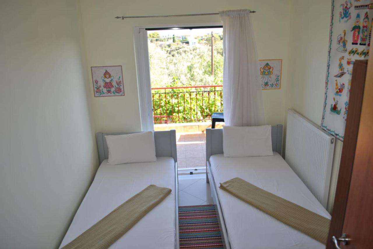 Monika Lefkada Hotel Tsoukaládhes Екстериор снимка