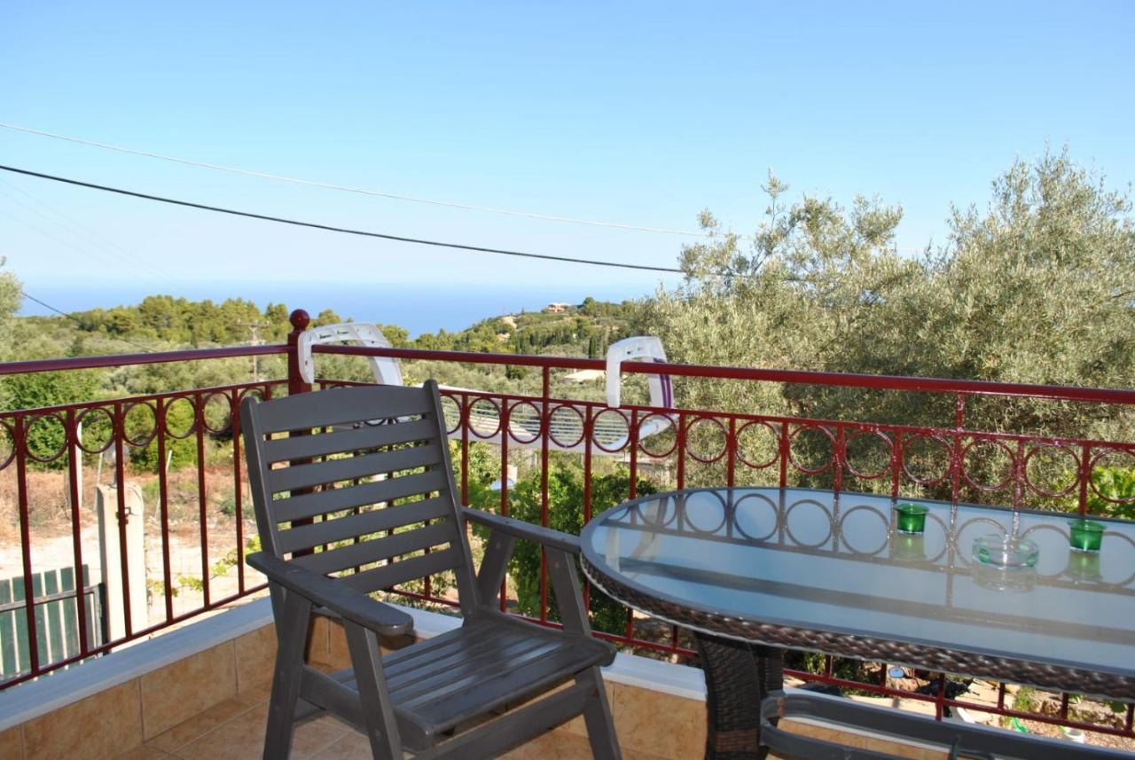 Monika Lefkada Hotel Tsoukaládhes Екстериор снимка