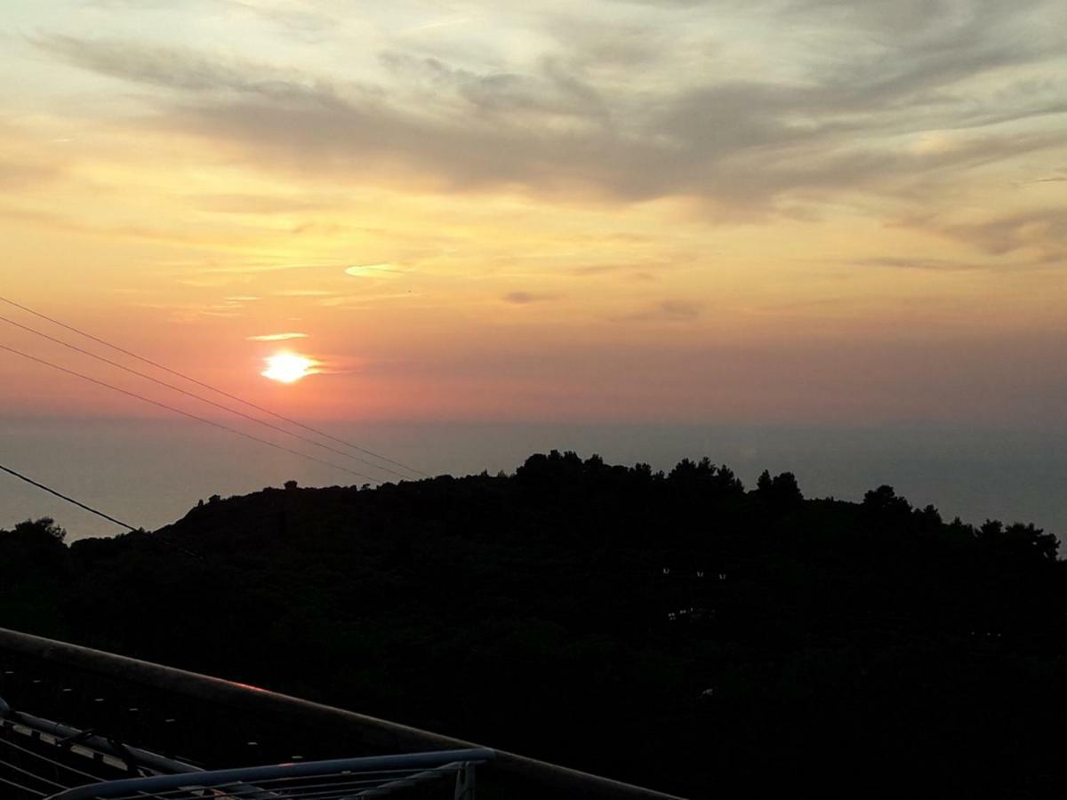 Monika Lefkada Hotel Tsoukaládhes Екстериор снимка